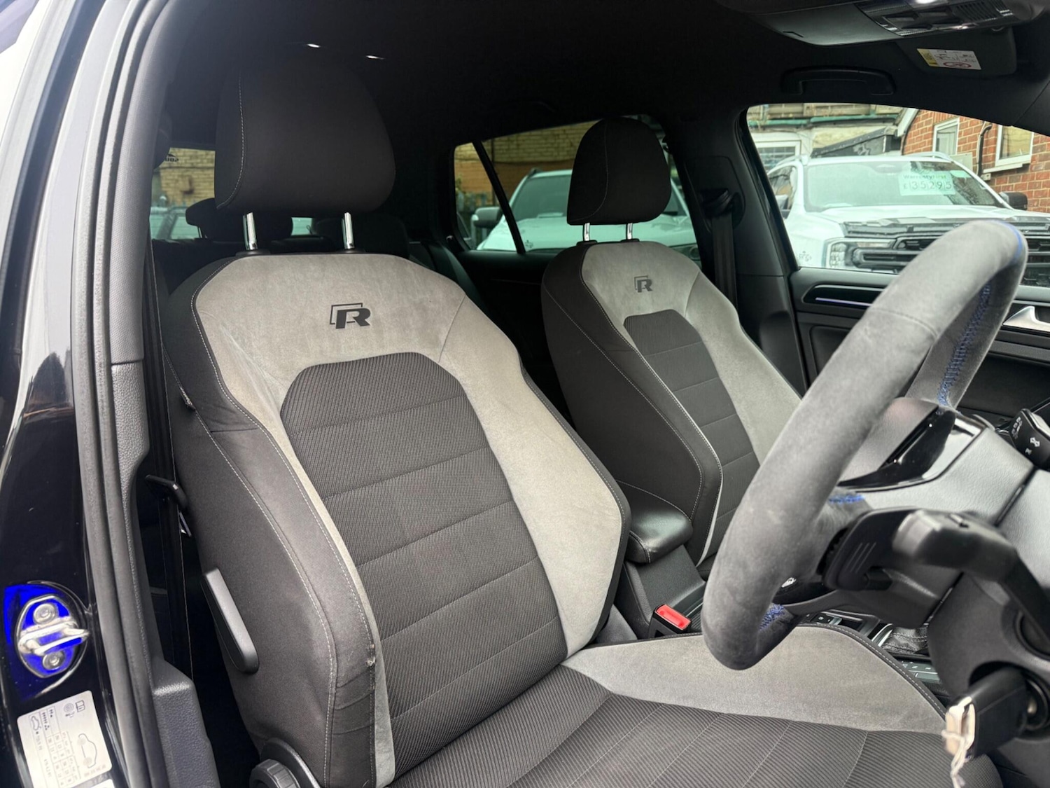 Used Volkswagen Golf 2017 for sale - 77142919: Photo 23