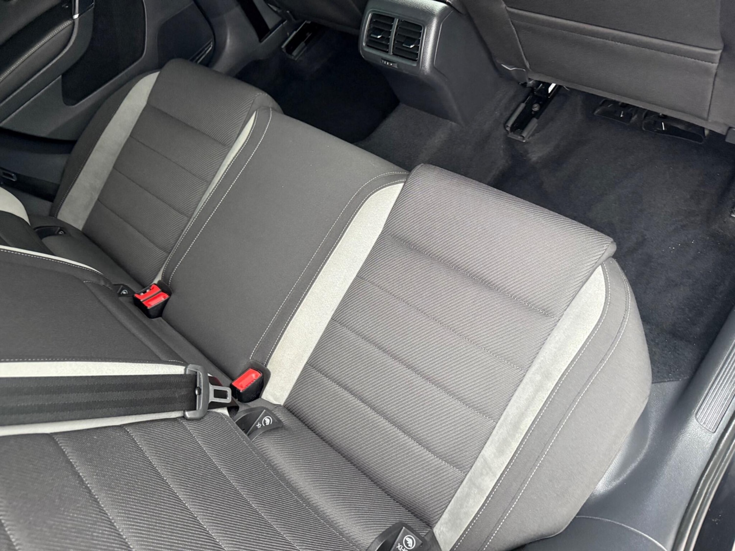 Used Volkswagen Golf 2017 for sale - 77142919: Photo 29