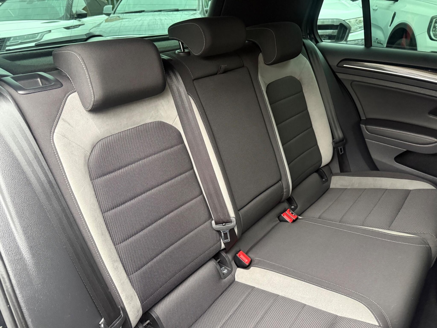 Used Volkswagen Golf 2017 for sale - 77142919: Photo 30