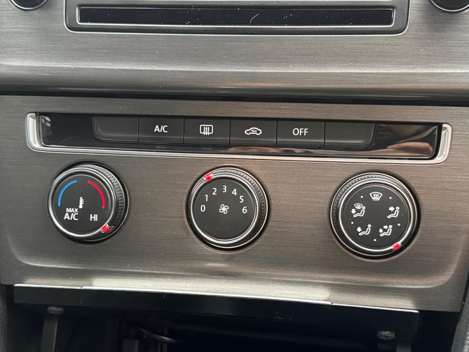 Used Volkswagen Golf 2017 for sale - 77142919: Photo 31