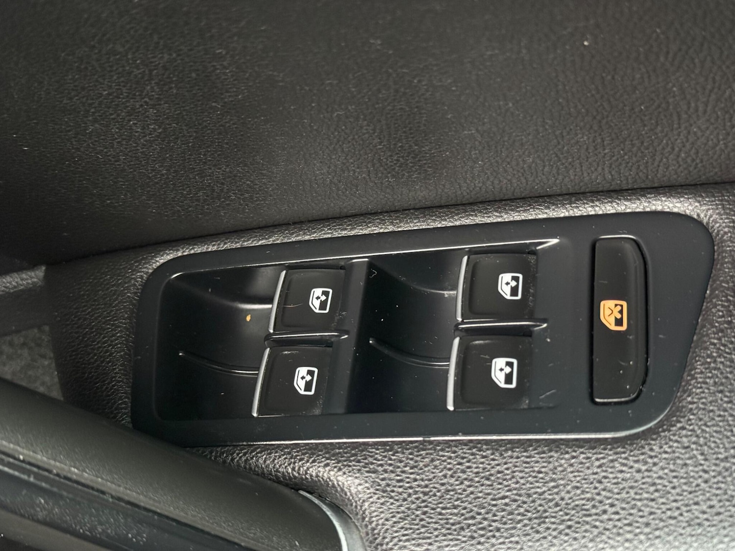 Used Volkswagen Golf 2017 for sale - 77142919: Photo 38