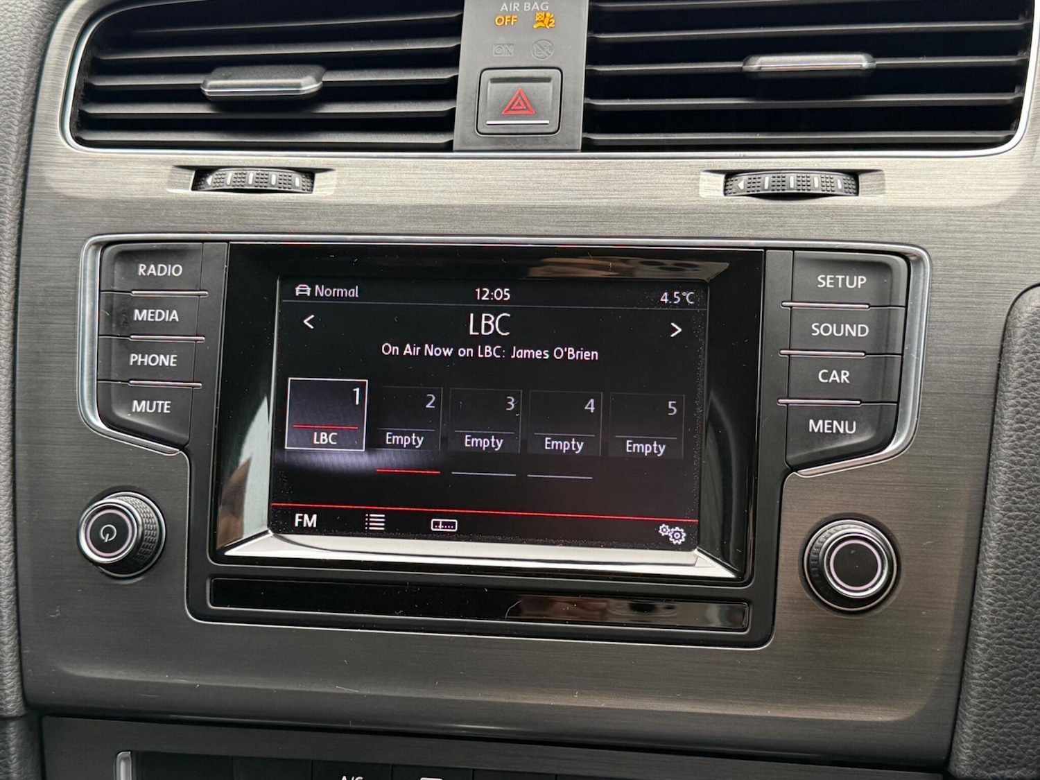 Used Volkswagen Golf 2017 for sale - 77142919: Photo 53