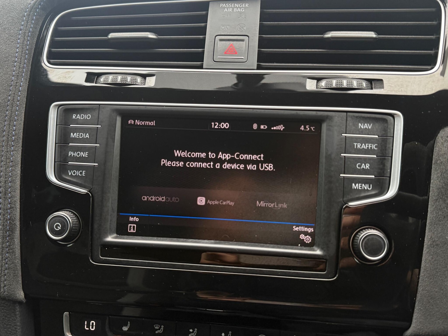 Used Volkswagen Golf 2017 for sale - 77142919: Photo 55