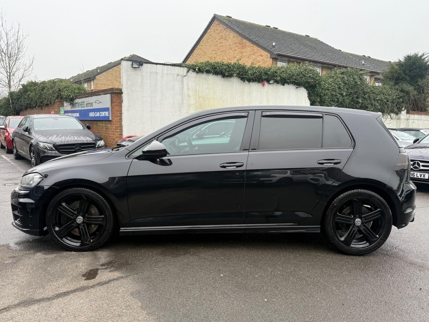 Used Volkswagen Golf 2017 for sale - 77142919: Photo 9