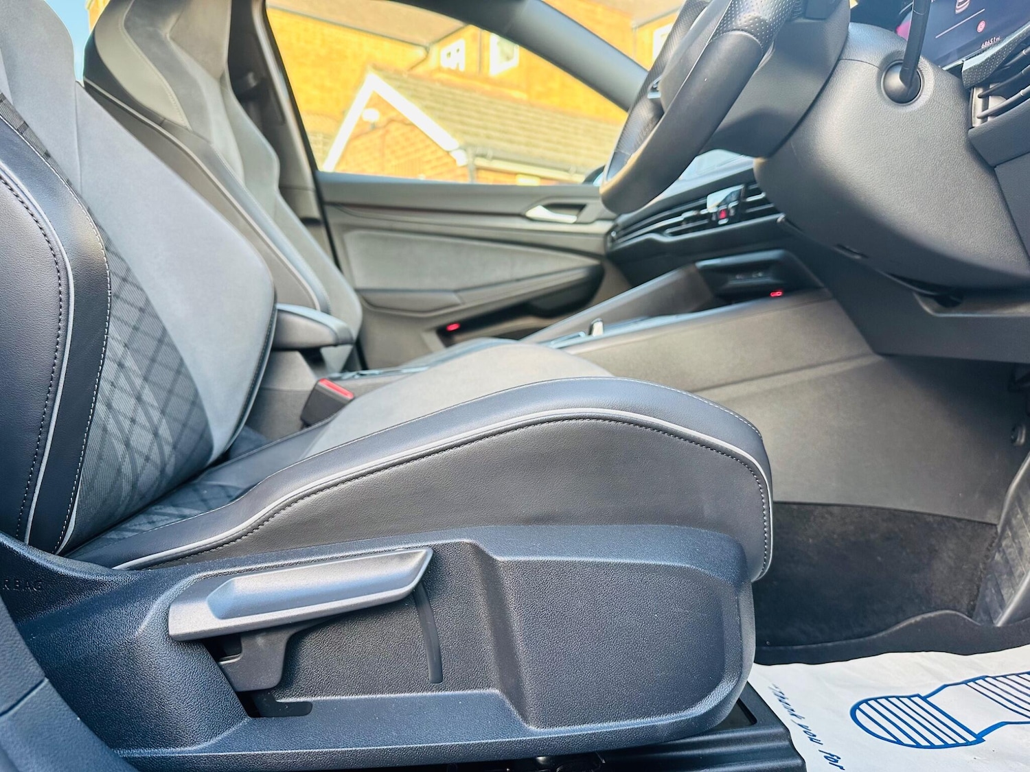 Used Volkswagen Golf 2021 for sale - 76360168: Photo 20
