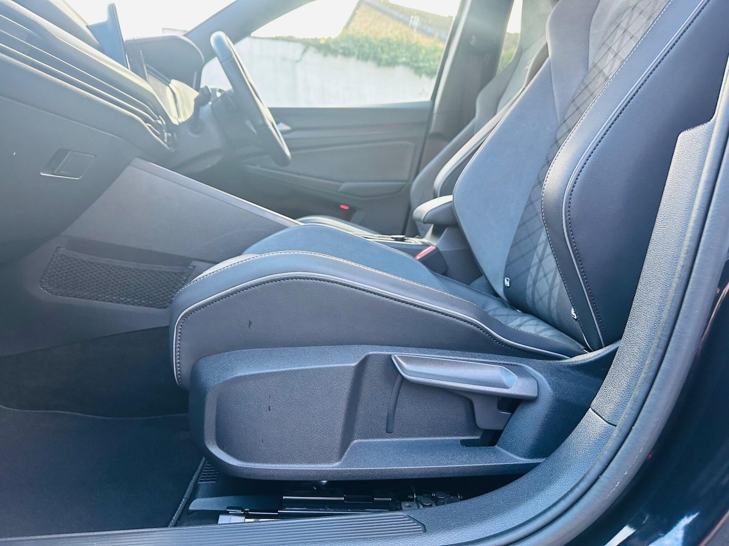Used Volkswagen Golf 2021 for sale - 76360168: Photo 48