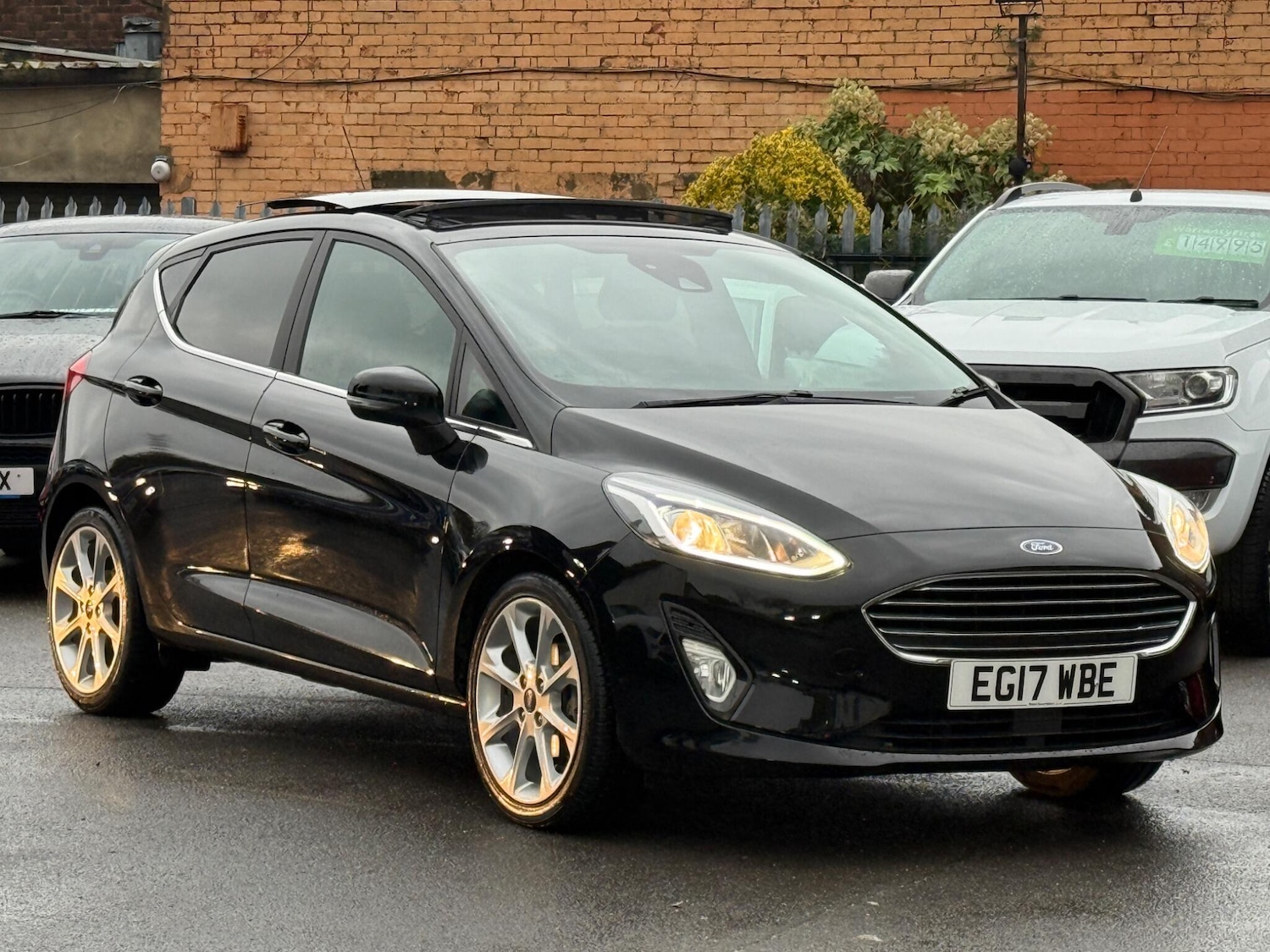 Used Ford Fiesta 2017 for sale - 76585110: Photo 1