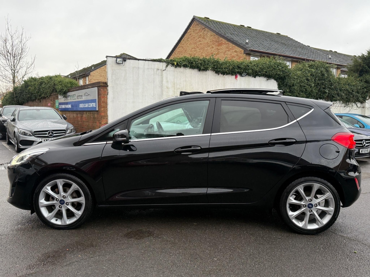 Used Ford Fiesta 2017 for sale - 76585110: Photo 11