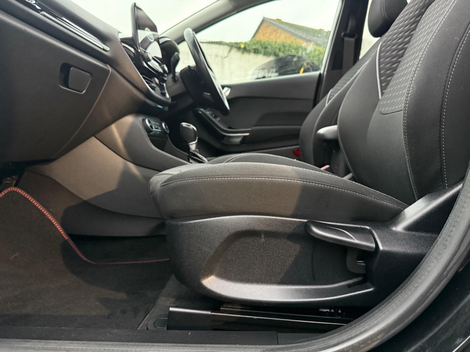 Used Ford Fiesta 2017 for sale - 76585110: Photo 49