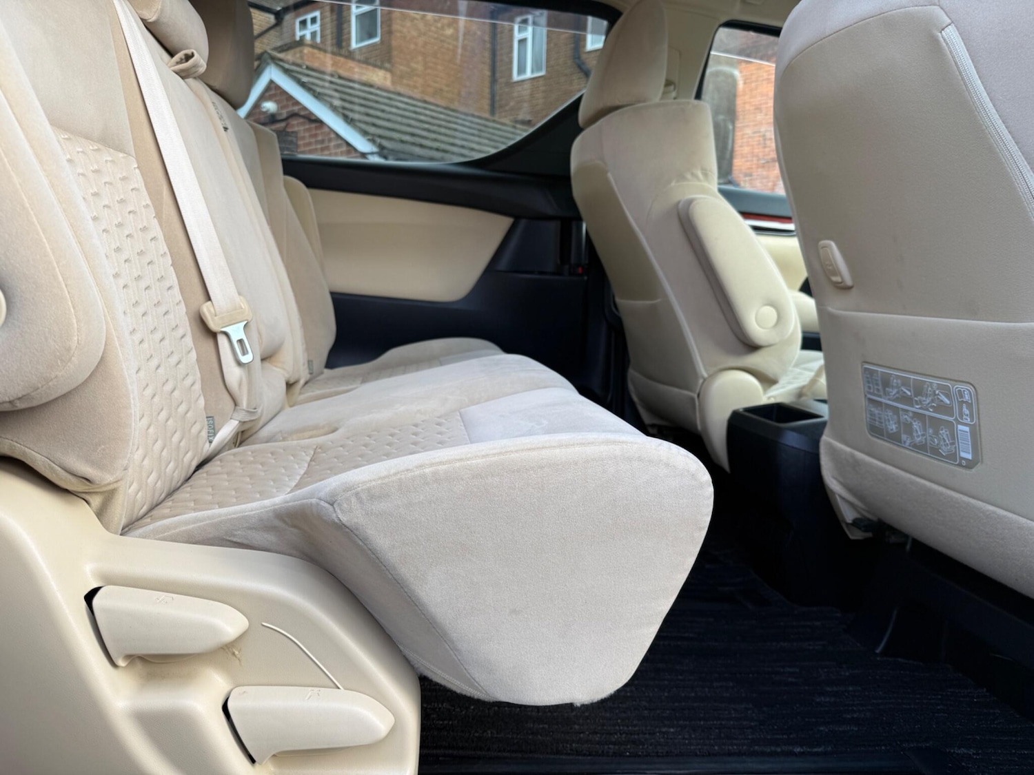 Used Toyota Alphard 2025 for sale - 77345112: Photo 30