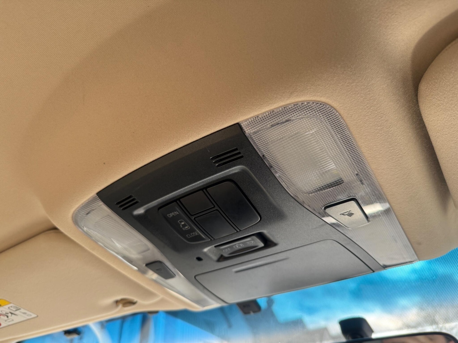 Used Toyota Alphard 2025 for sale - 77345112: Photo 46