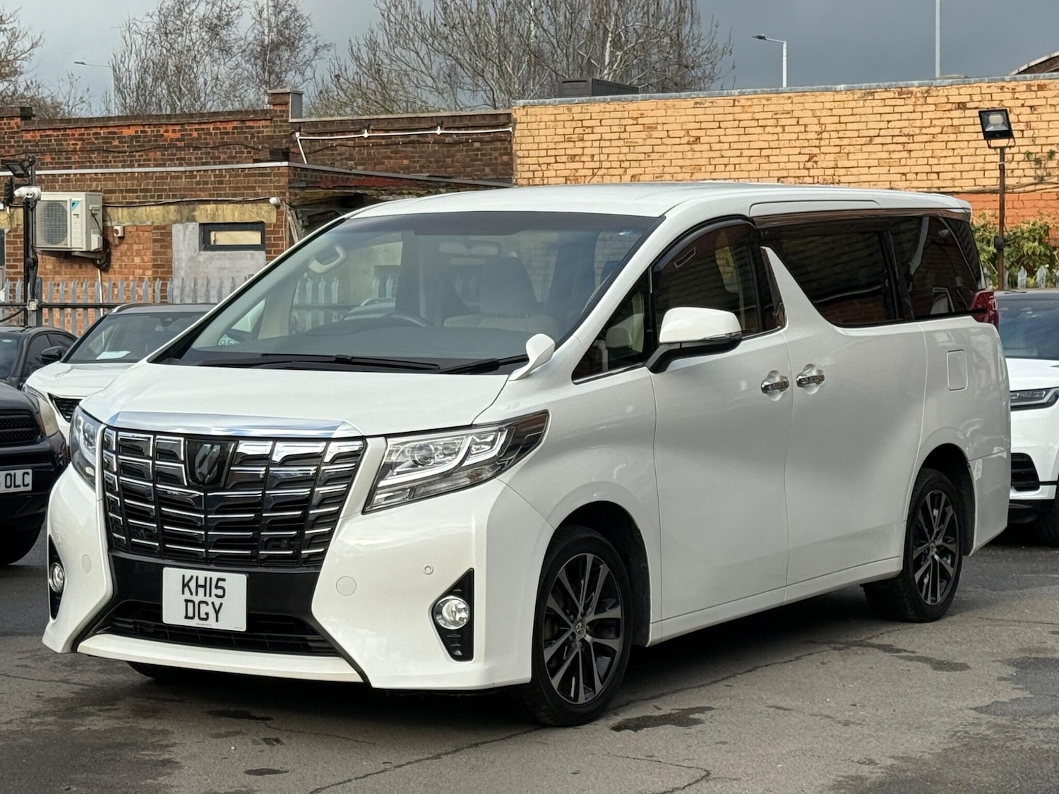 Used Toyota Alphard 2025 for sale - 77345112: Photo 8