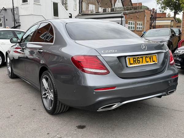 Used Mercedes-Benz E Class 2017 for sale - 76227028: Photo 2