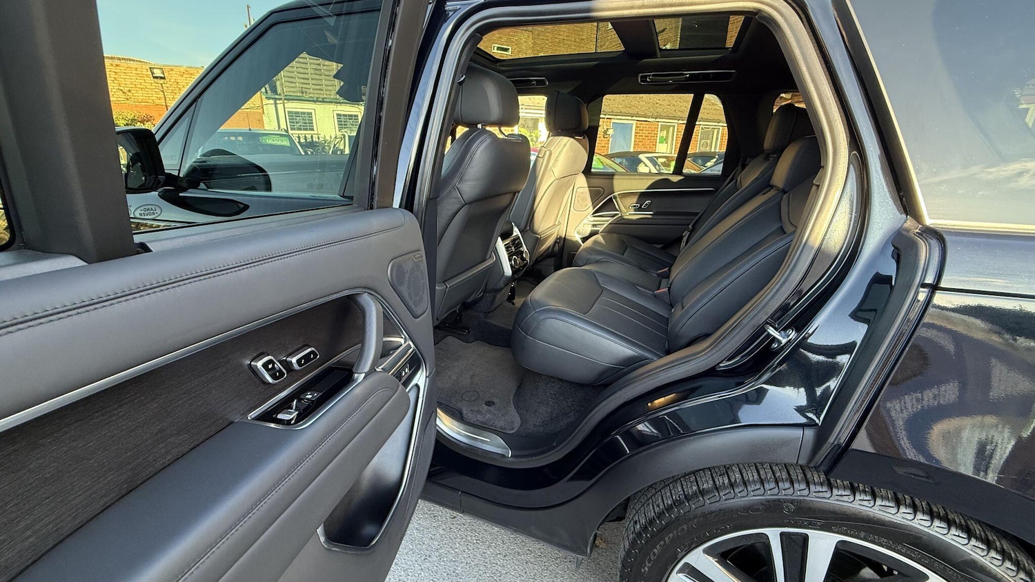 Used Land Rover Range Rover 2023 for sale - 76658998: Photo 33