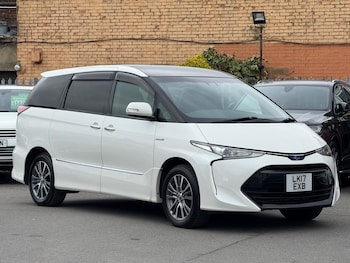 Used Toyota Estima 2017 for sale - 77768711: Photo