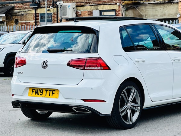 Used Volkswagen Golf 2019 for sale - 76215323: Photo 11
