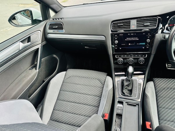 Used Volkswagen Golf 2019 for sale - 76215323: Photo 17