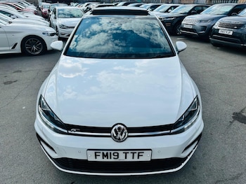 Used Volkswagen Golf 2019 for sale - 76215323: Photo 2