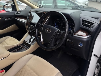 Used Toyota Vellfire 2019 for sale - 78100226: Photo