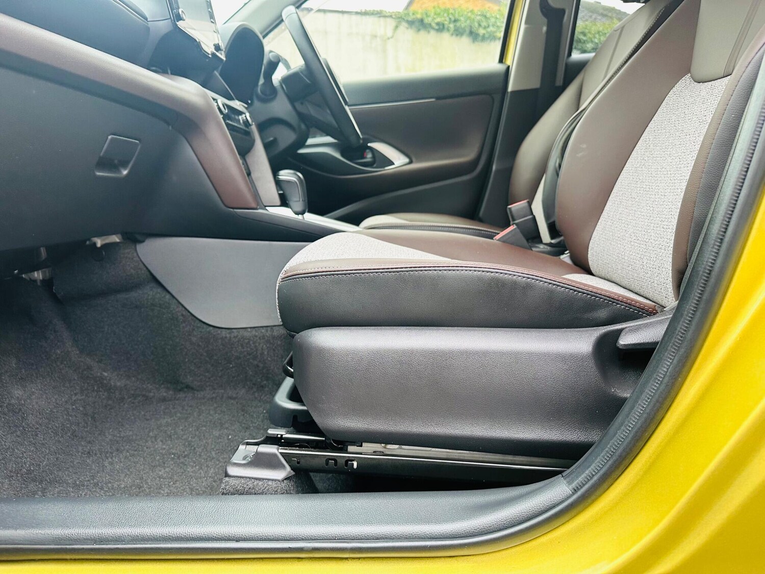 Used Toyota Yaris Cross 2025 for sale - 77479022: Photo 45