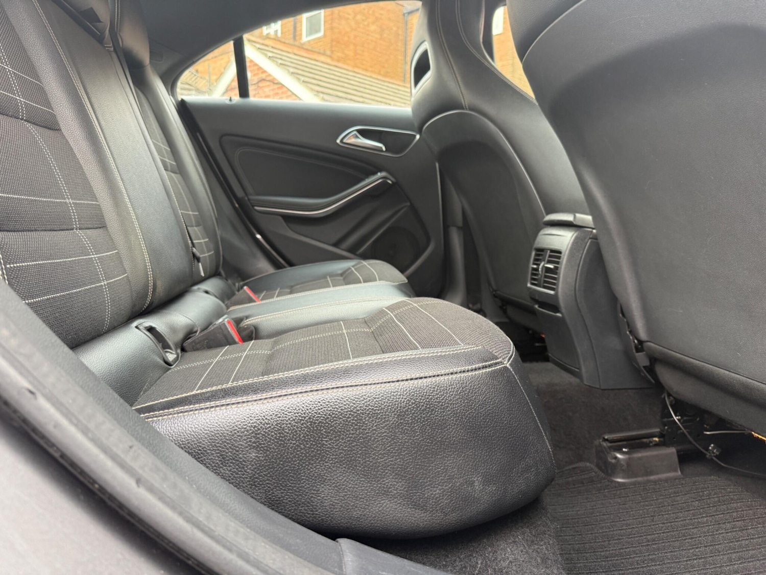 Used Mercedes-Benz CLA 2015 for sale - 76336055: Photo 26