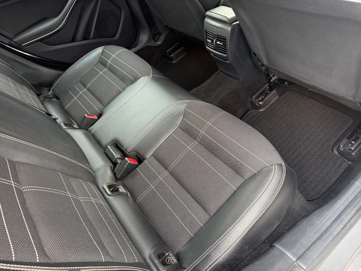 Used Mercedes-Benz CLA 2015 for sale - 76336055: Photo 27