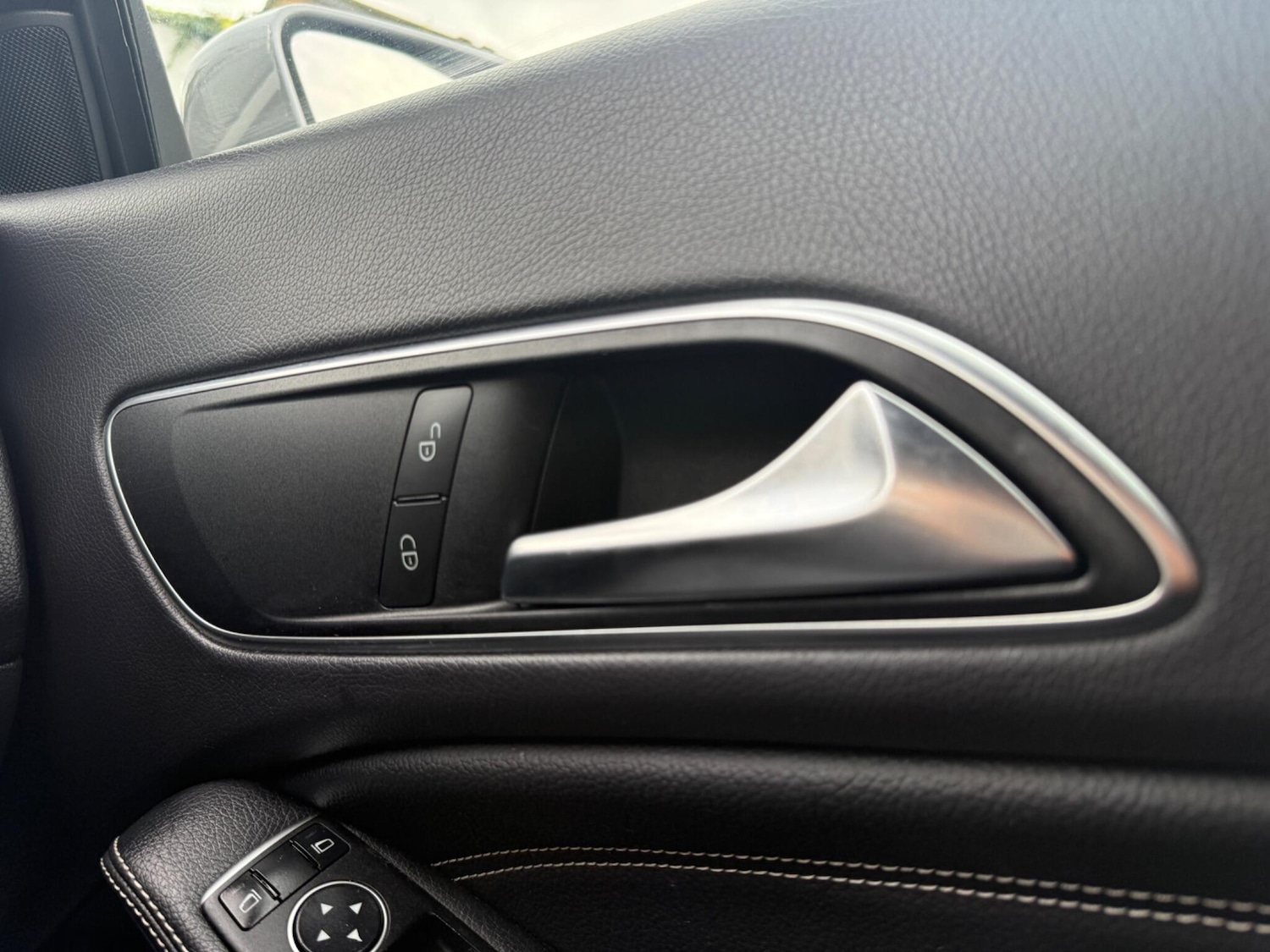 Used Mercedes-Benz CLA 2015 for sale - 76336055: Photo 29