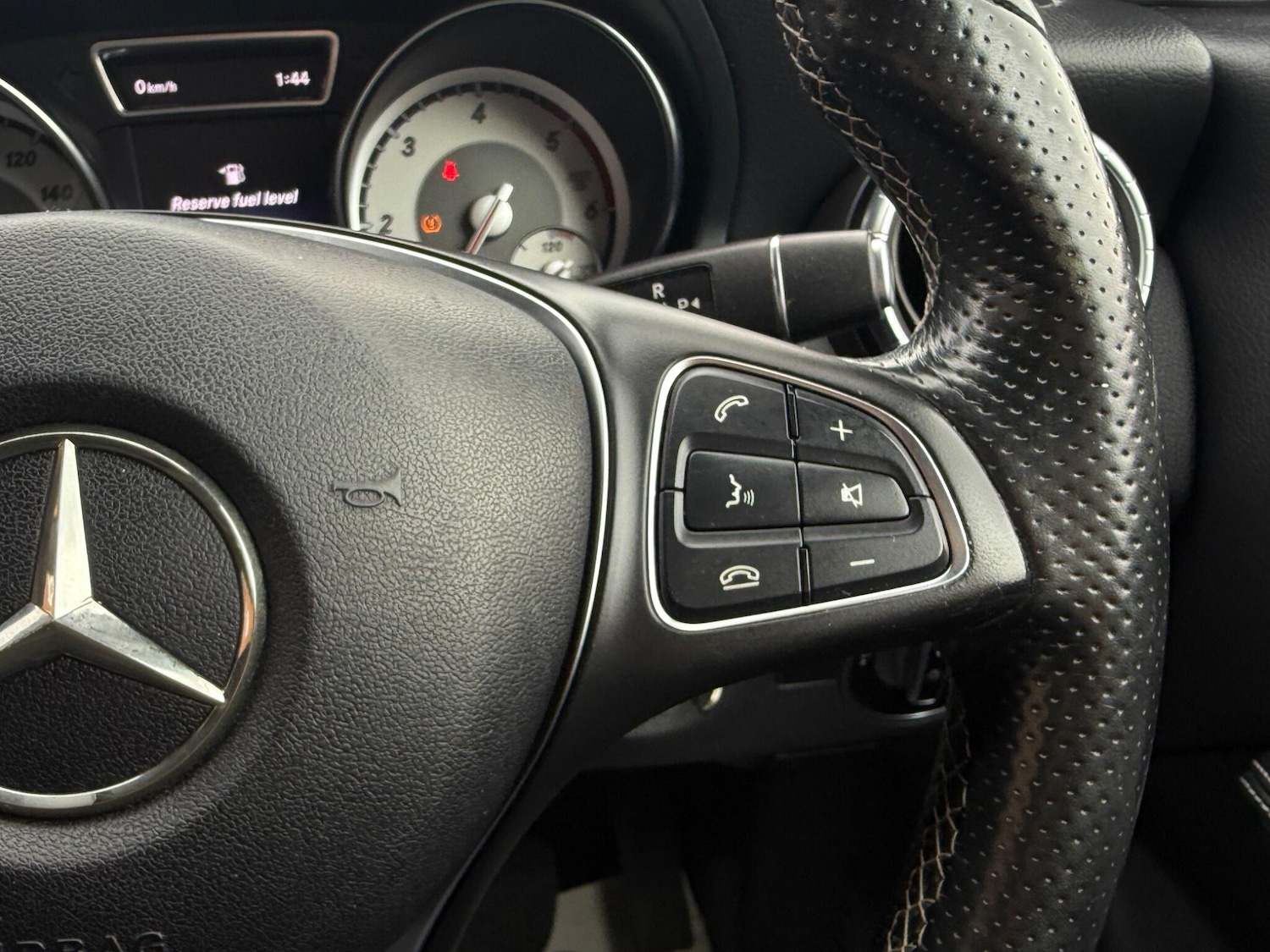 Used Mercedes-Benz CLA 2015 for sale - 76336055: Photo 32