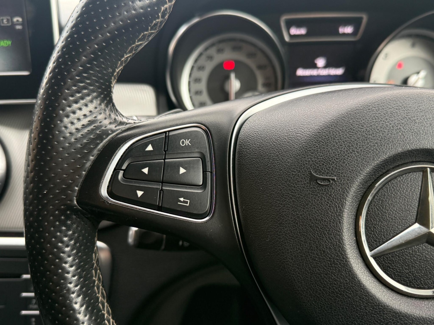 Used Mercedes-Benz CLA 2015 for sale - 76336055: Photo 33