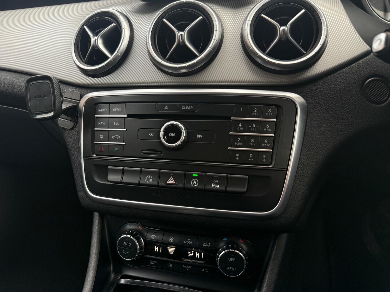 Used Mercedes-Benz CLA 2015 for sale - 76336055: Photo 38