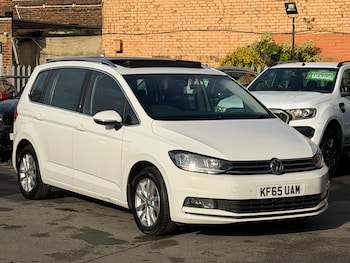 Used Volkswagen Touran 2015 for sale - 76472893: Photo