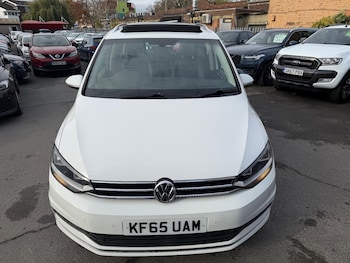 Used Volkswagen Touran 2015 for sale - 76472893: Photo