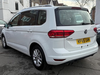 Used Volkswagen Touran 2015 for sale - 76472893: Photo