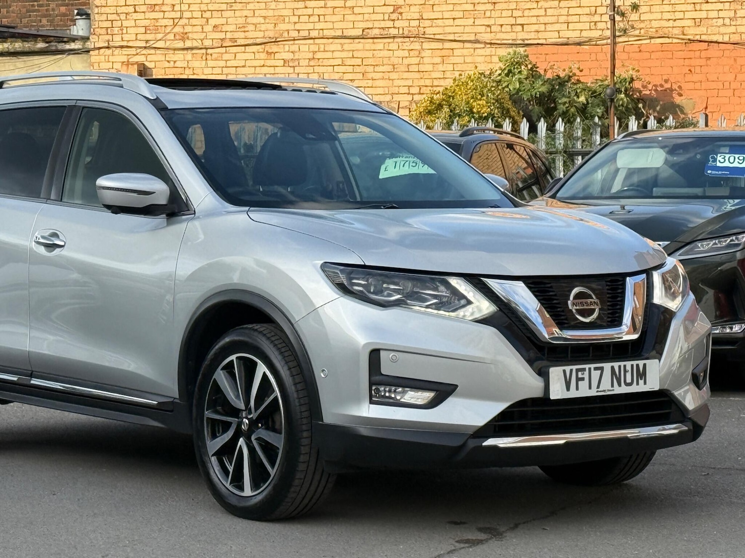 Used Nissan X-Trail 2017 for sale - 77564625: Photo 2