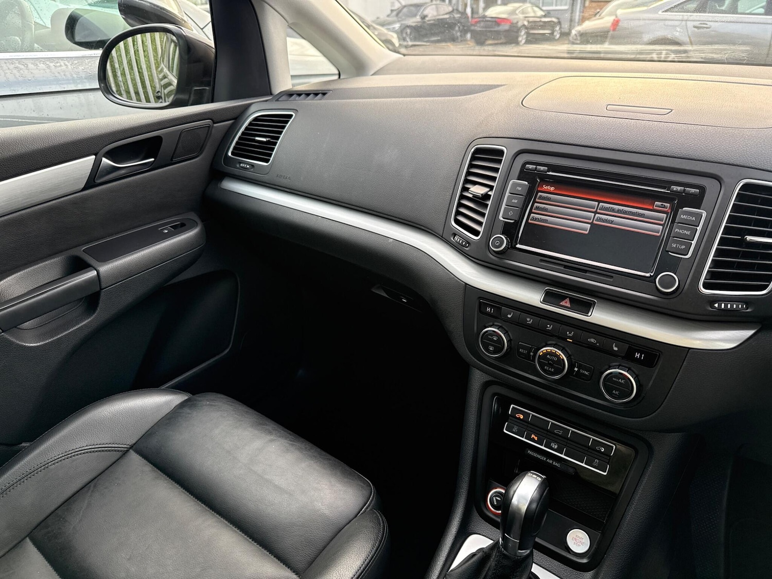 Used Volkswagen Sharan 2025 for sale - 77074075: Photo 15