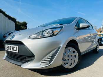 Used Toyota Aqua 2019 for sale - 73958861: Photo