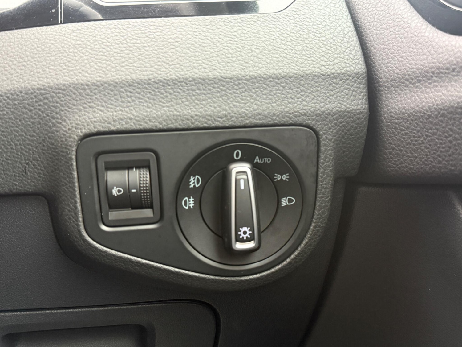 Used Volkswagen Golf SV 2015 for sale - 76727276: Photo 32