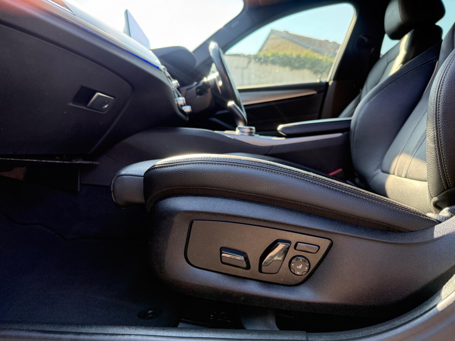 Used BMW 5 Series 2019 for sale - 77958077: Photo 42