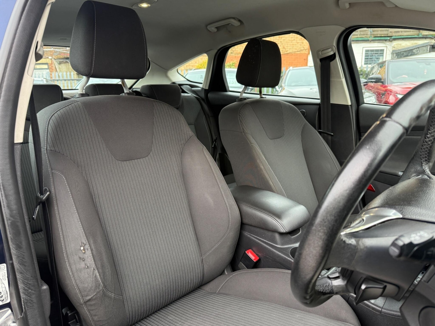 Used Ford Focus 2012 for sale - 77625453: Photo 23