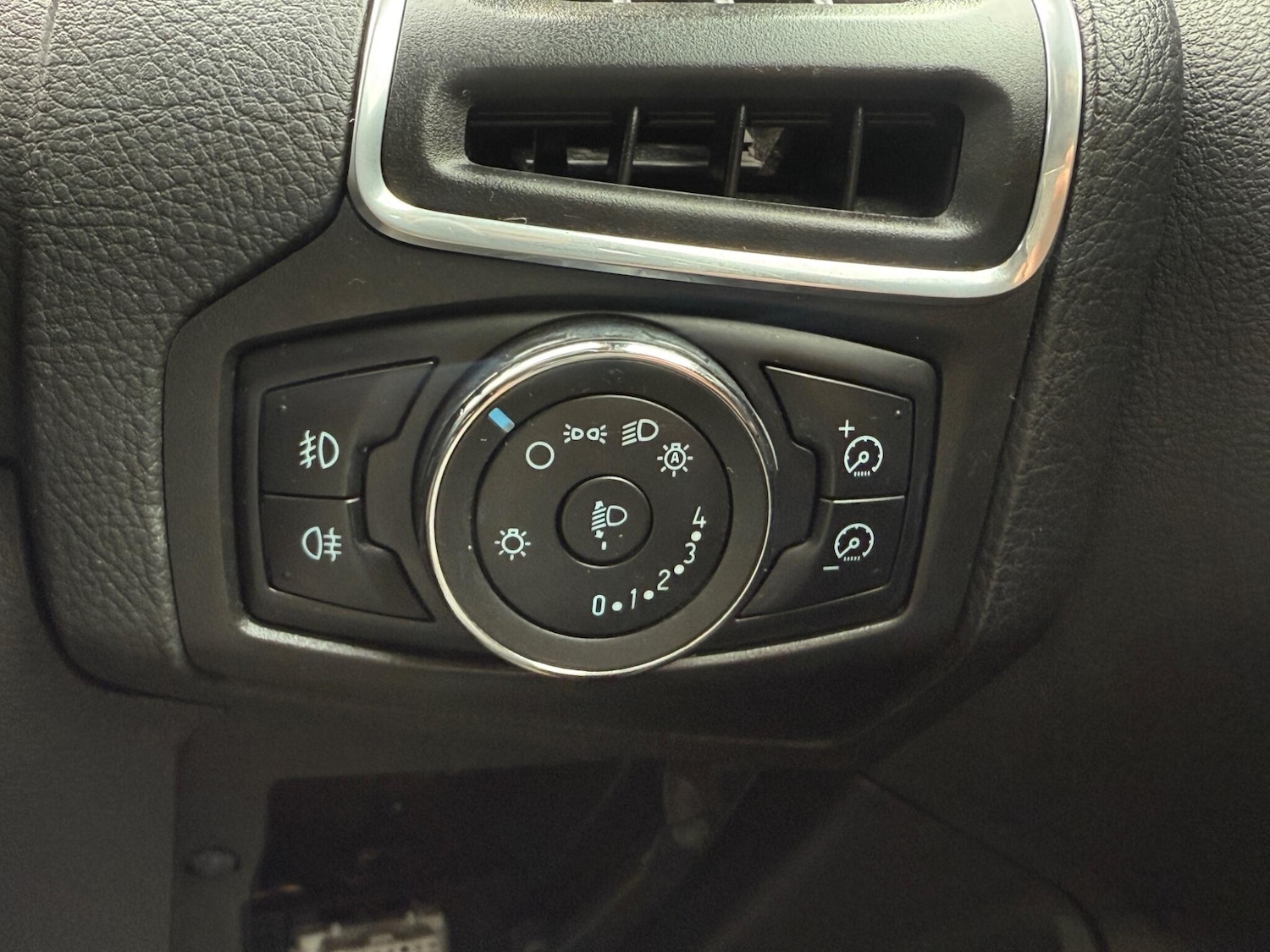 Used Ford Focus 2012 for sale - 77625453: Photo 31