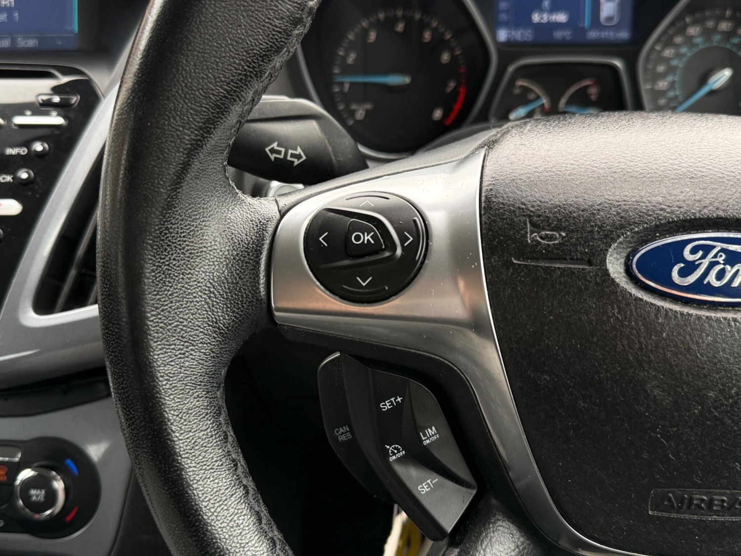 Used Ford Focus 2012 for sale - 77625453: Photo 32