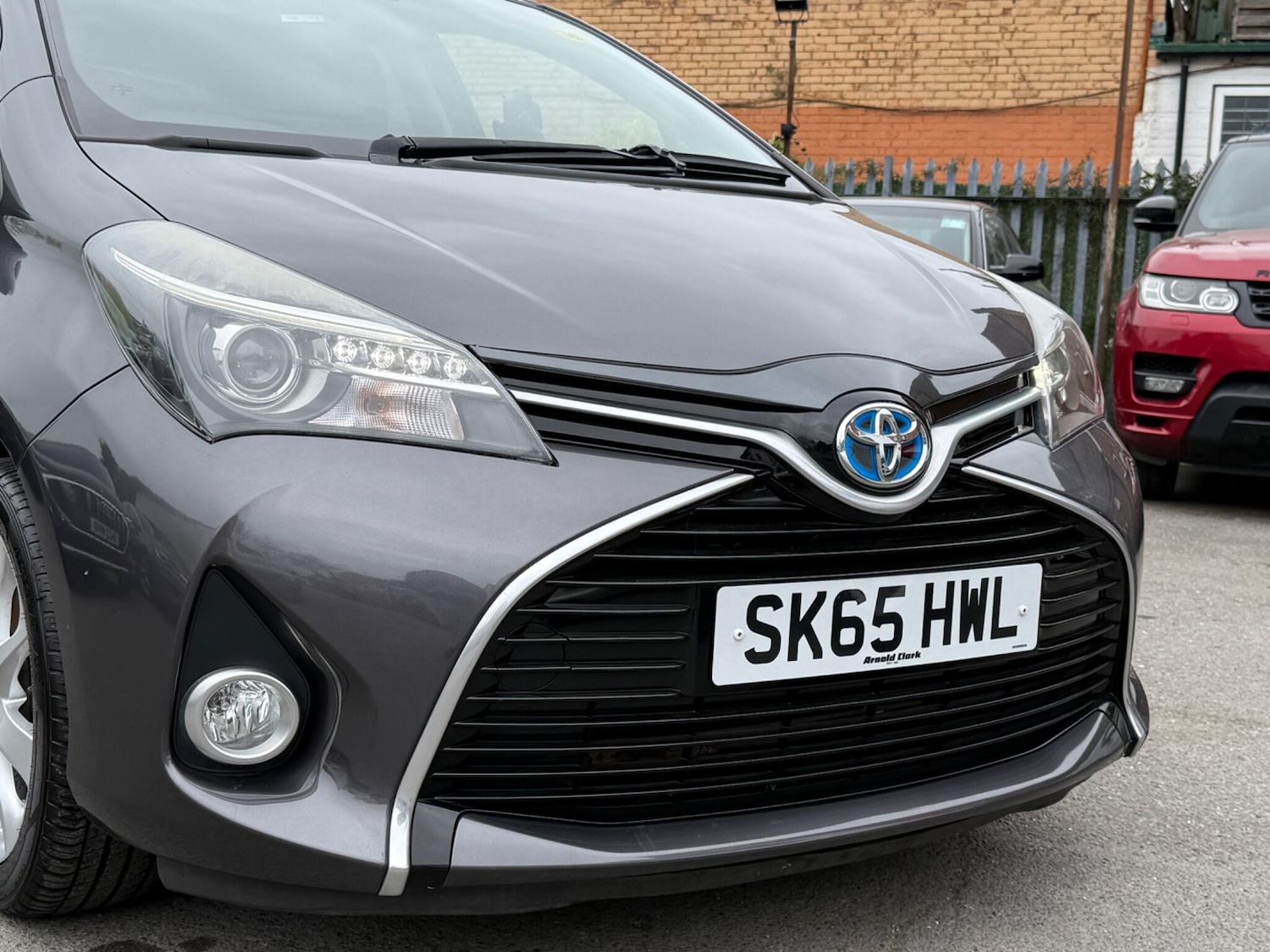 Used Toyota Yaris 2015 for sale - 78006598: Photo 2