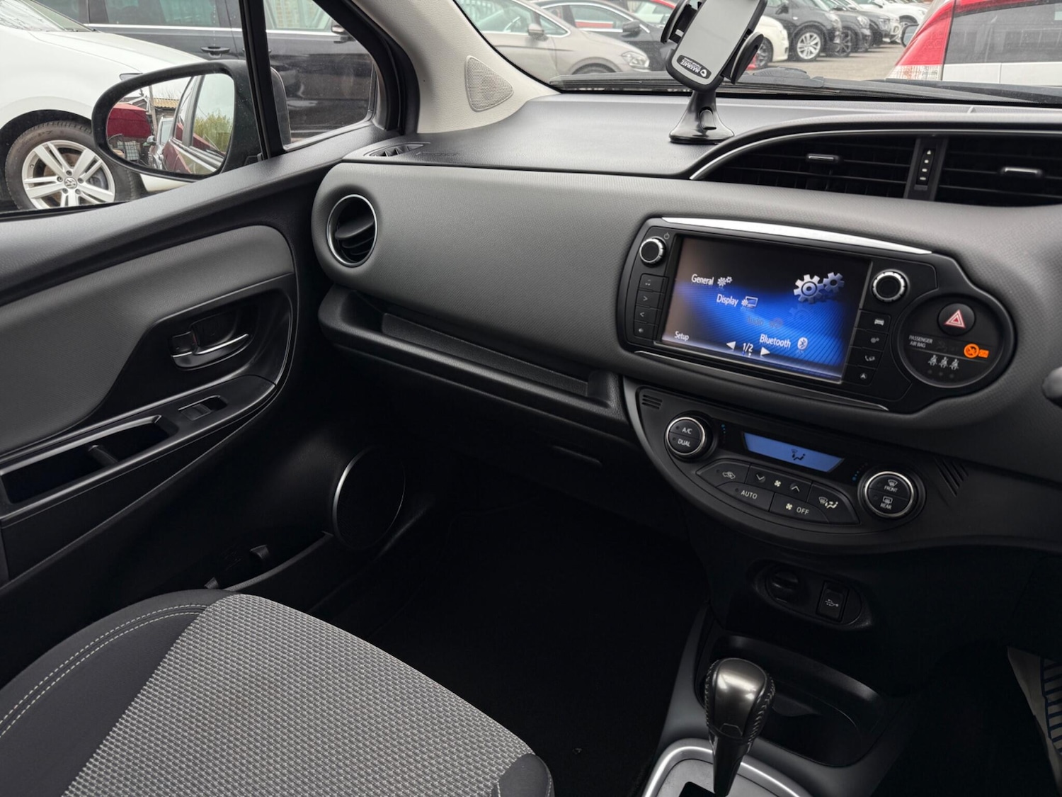 Used Toyota Yaris 2015 for sale - 78006598: Photo 21