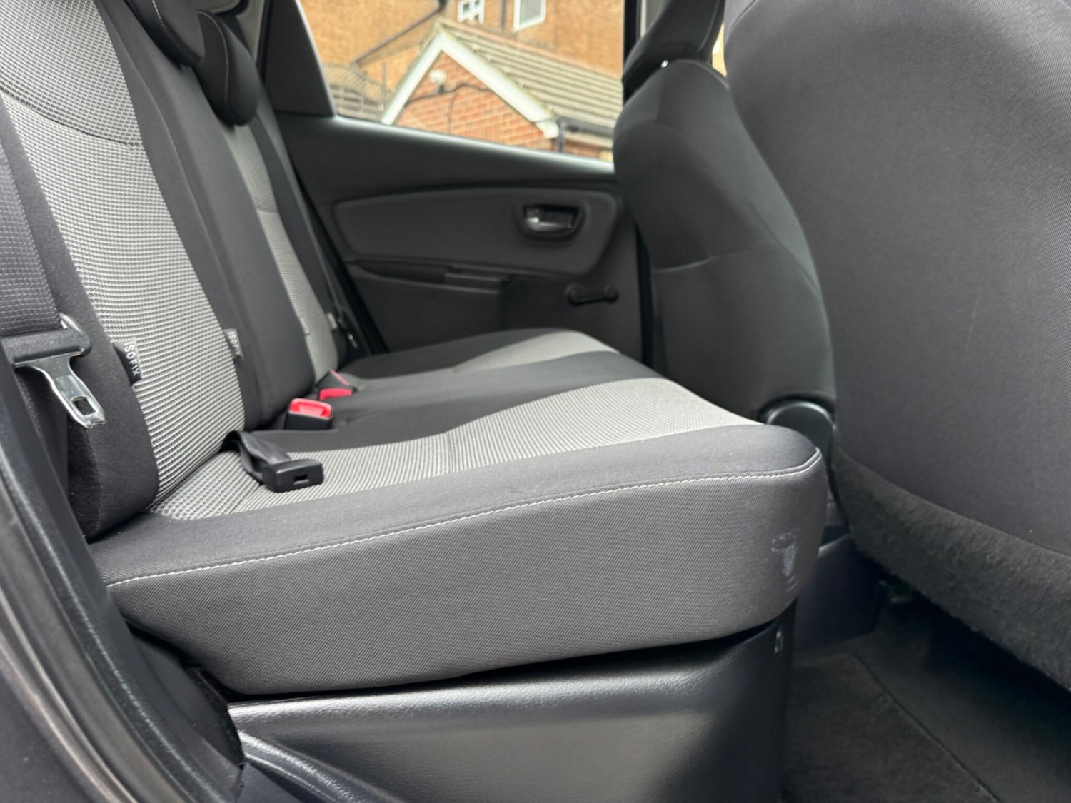 Used Toyota Yaris 2015 for sale - 78006598: Photo 24