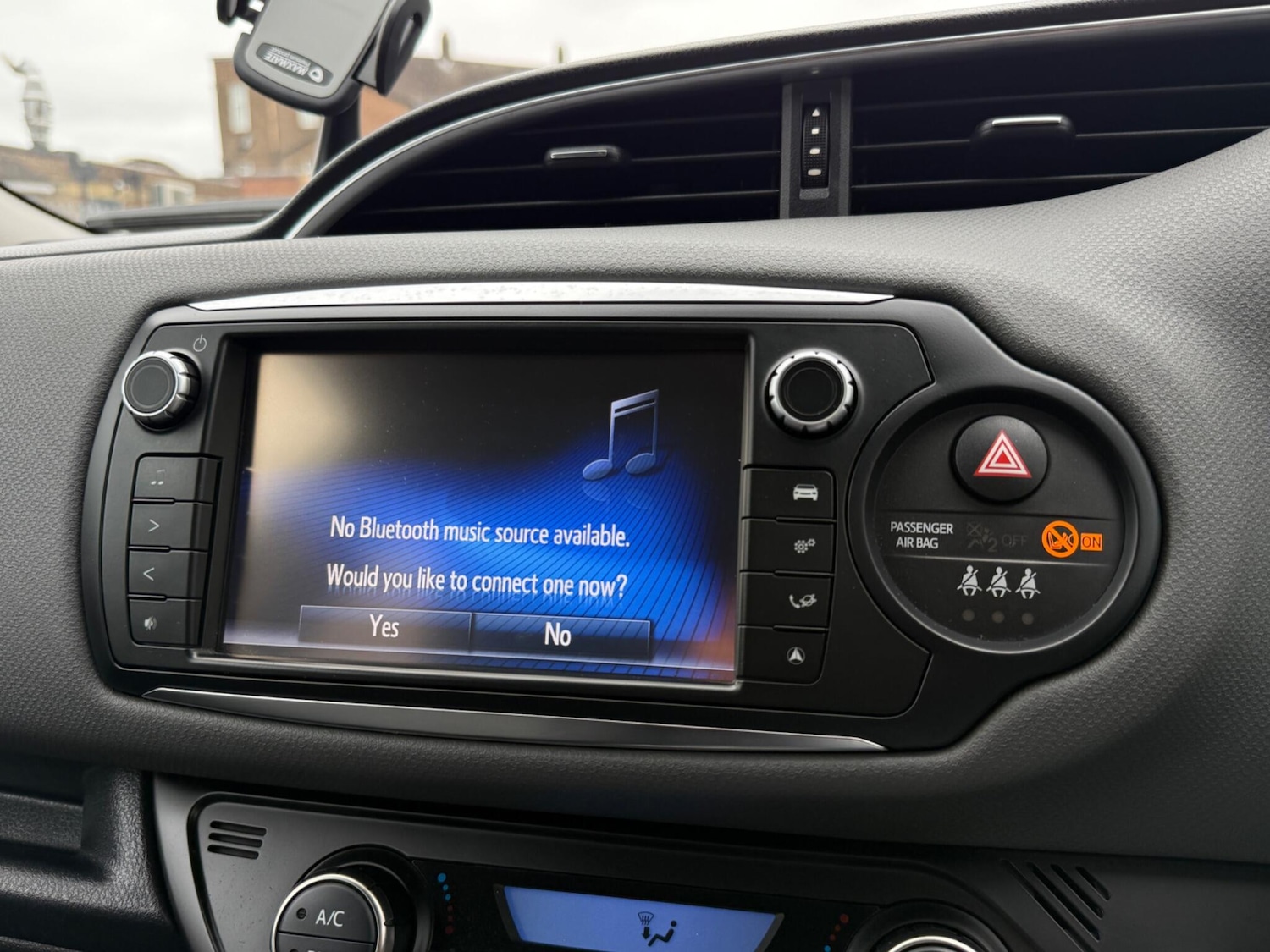 Used Toyota Yaris 2015 for sale - 78006598: Photo 42