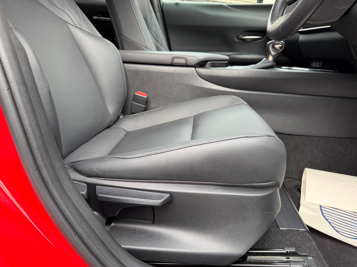 Used Lexus UX 2023 for sale - 76424572: Photo 16