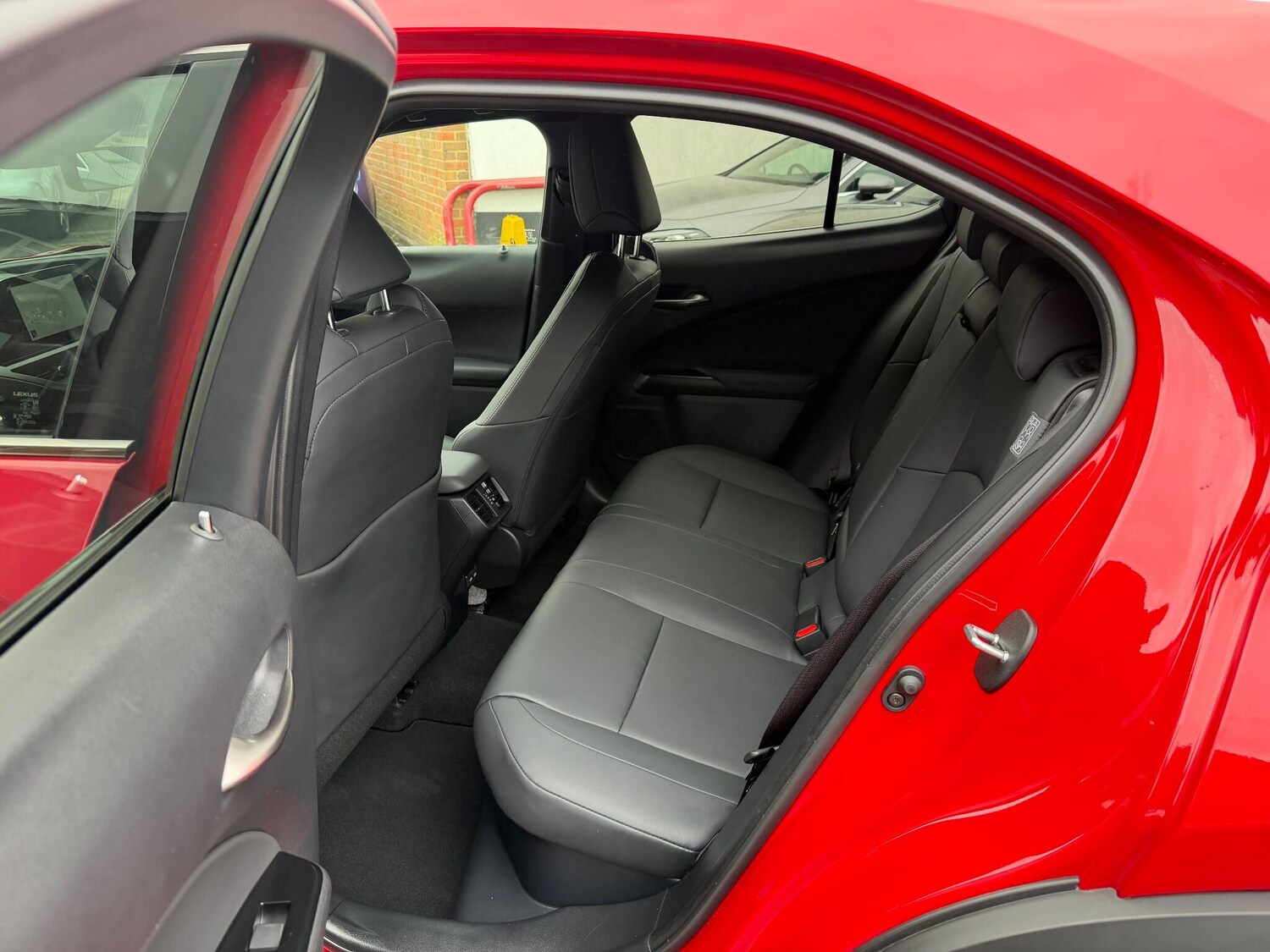 Used Lexus UX 2023 for sale - 76424572: Photo 19