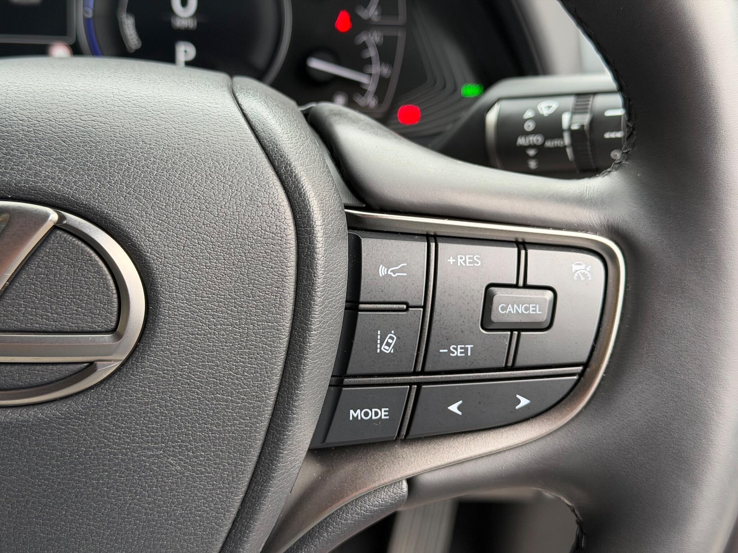 Used Lexus UX 2023 for sale - 76424572: Photo 24