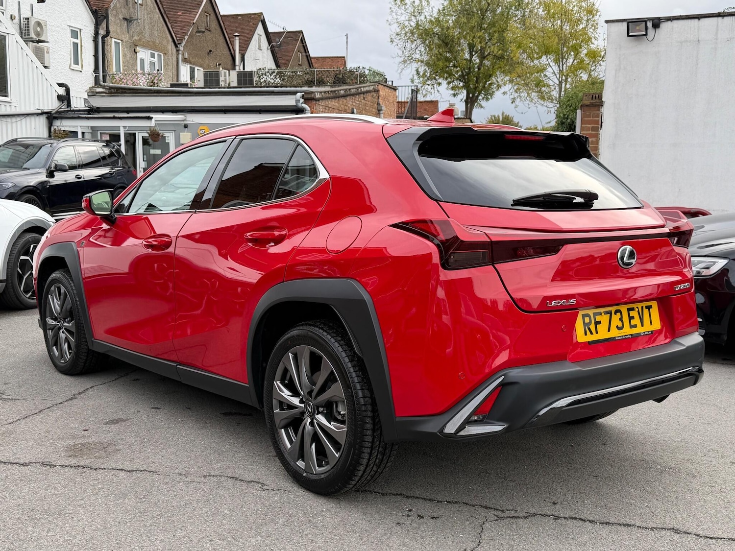 Used Lexus UX 2023 for sale - 76424572: Photo 4