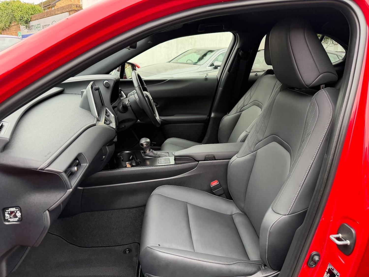 Used Lexus UX 2023 for sale - 76424572: Photo 42